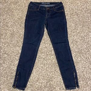 Old Navy Size 4 Rockstar Skinny Jeans w zippers